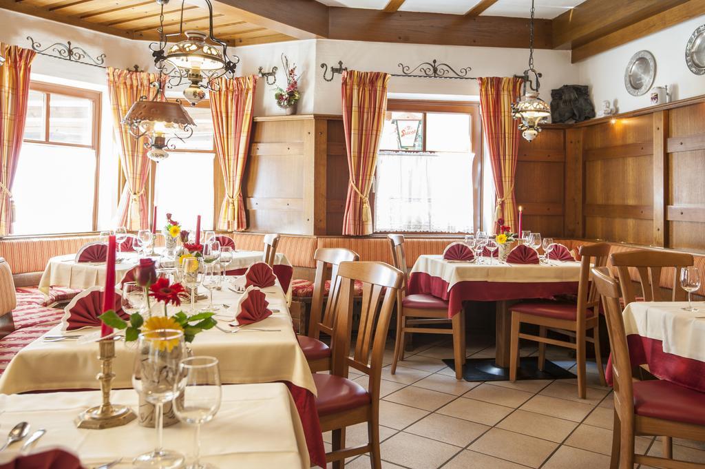 Hotel-Restaurant Burgblick Дорфгаштайн Екстер'єр фото